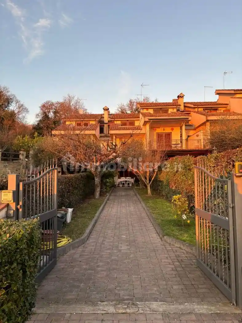 Villetta a schiera in affitto a Trevignano Romano