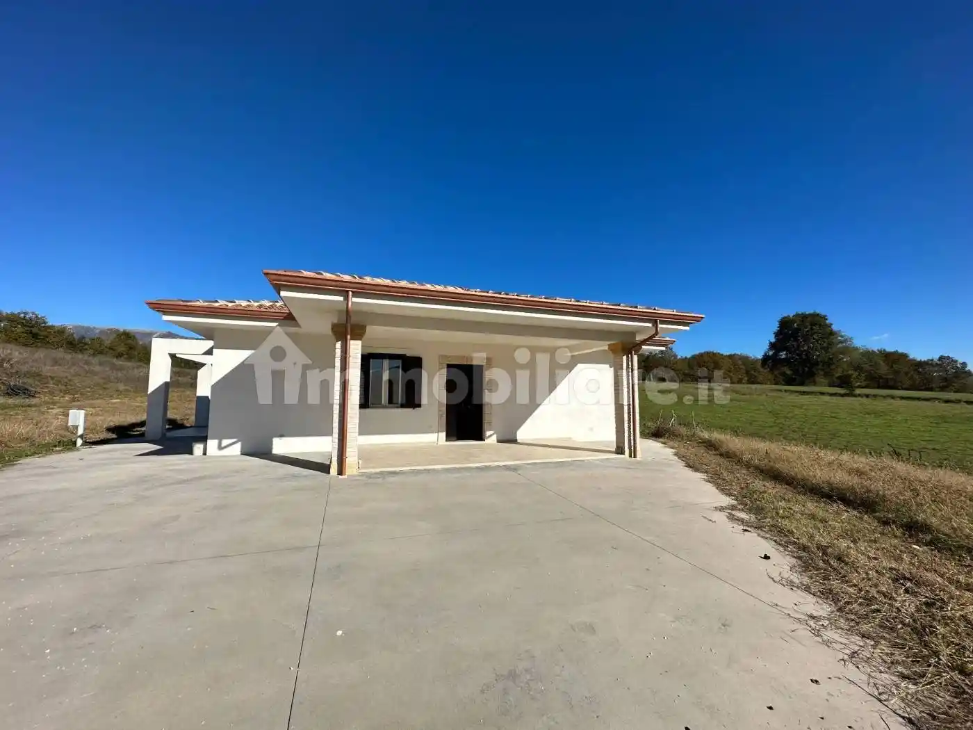 Villa in vendita a Casalvieri