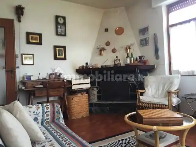 Appartamento in vendita a Urbe