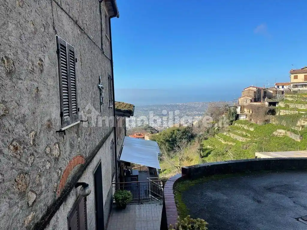 Appartamento in vendita a Pietrasanta