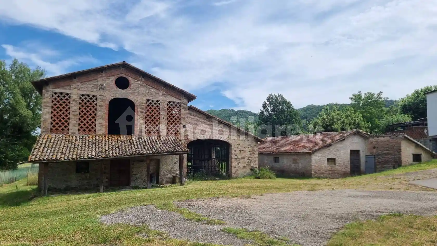 Rustico - Casale in vendita a Langhirano