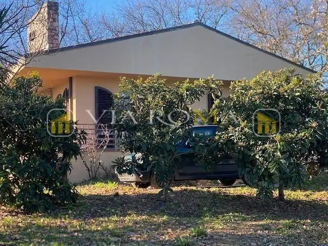 Villa in vendita a Lucca