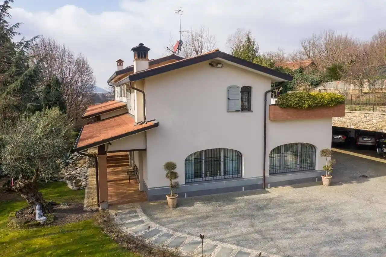 Villa in vendita a Palazzago