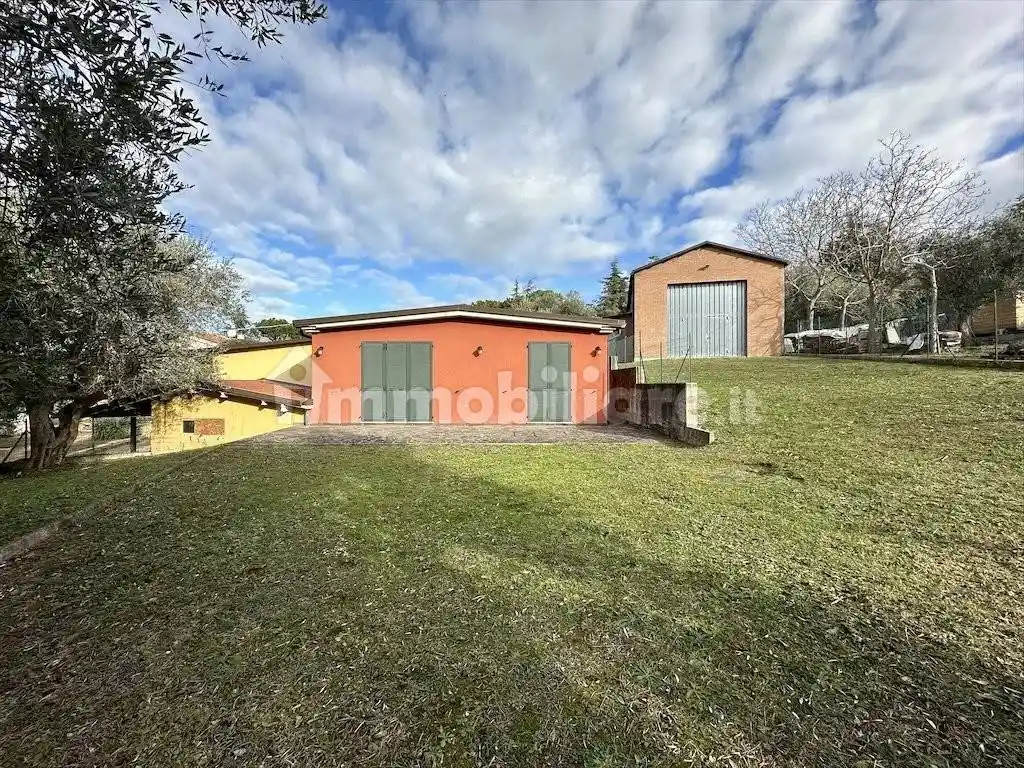 Terratetto unifamiliare 275 m², ottimo stato, Centinarola, Fano - foto 4