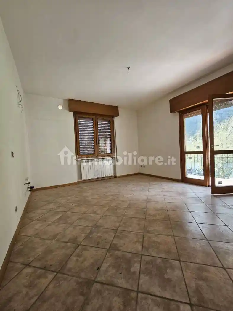 Appartamento in vendita a Piancogno