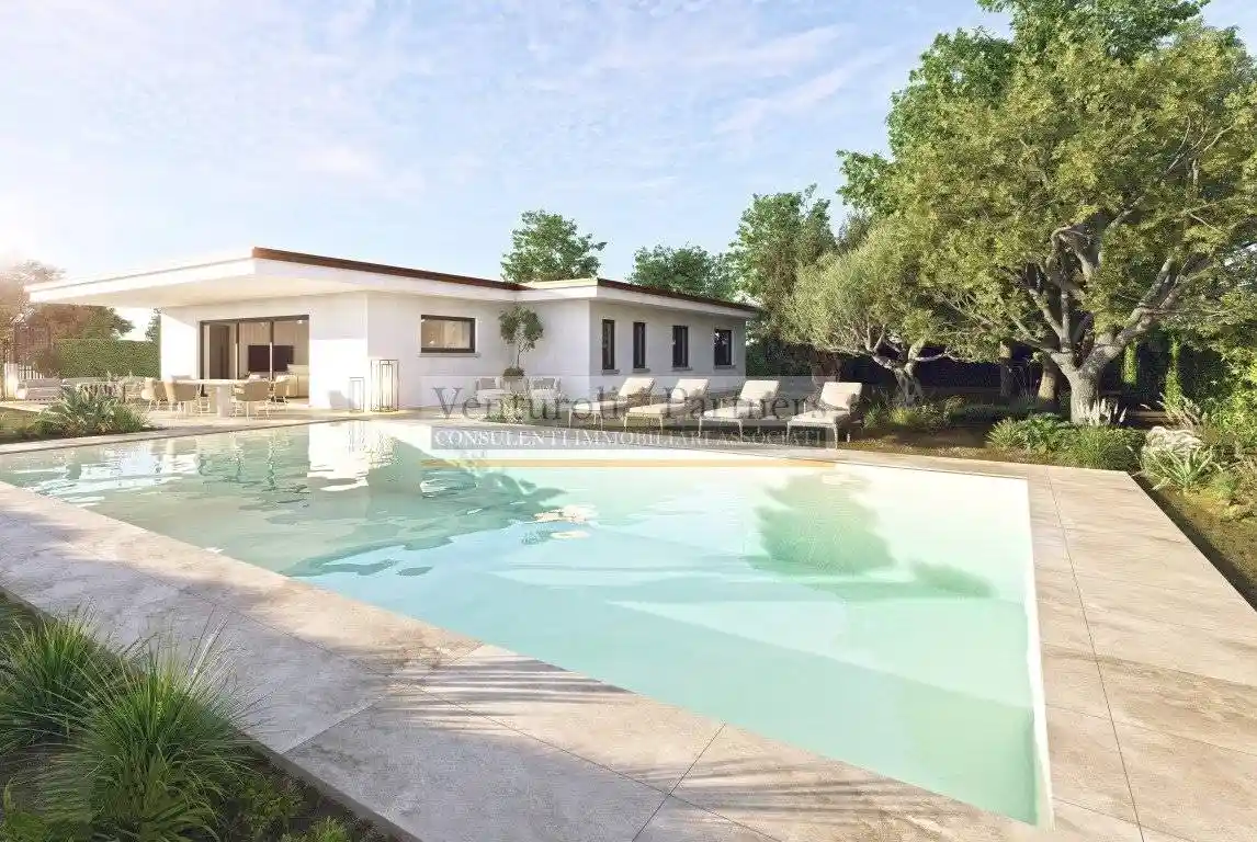 Villa in vendita a Manerba del Garda