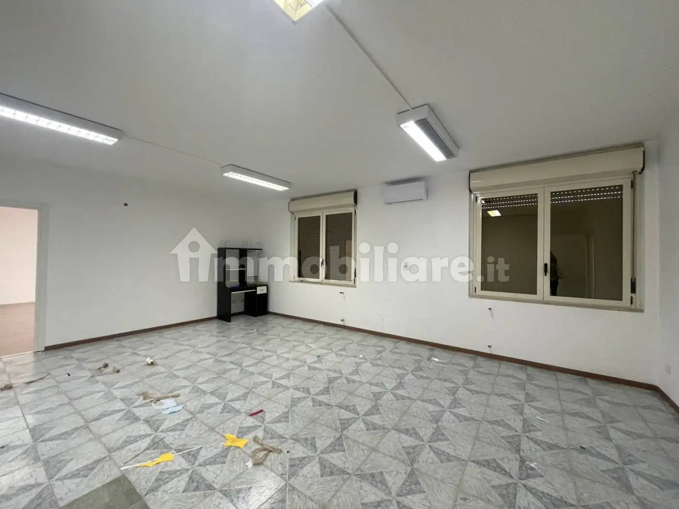 Palazzo - Edificio in Affitto - foto 5