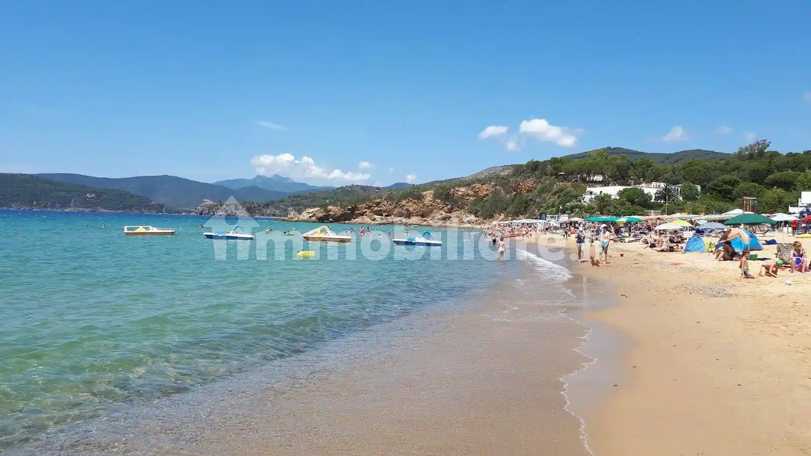 Palazzo - Edificio in vendita a Capoliveri