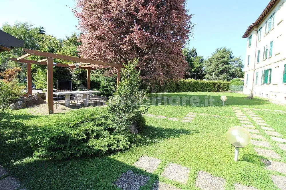 Trilocale via della Resistenza 4, Centro, Appiano Gentile - foto 4