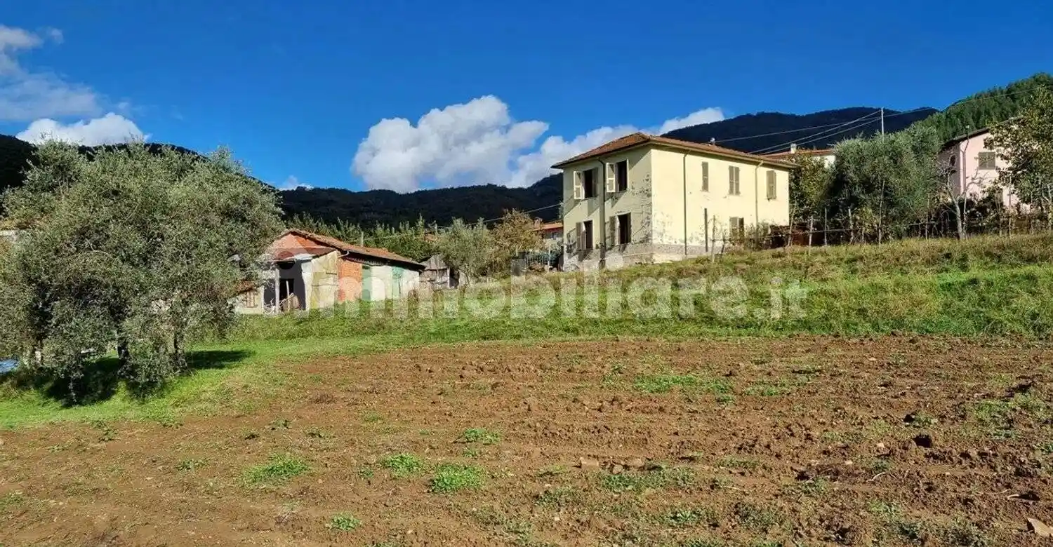 Villa in vendita a Casola in Lunigiana
