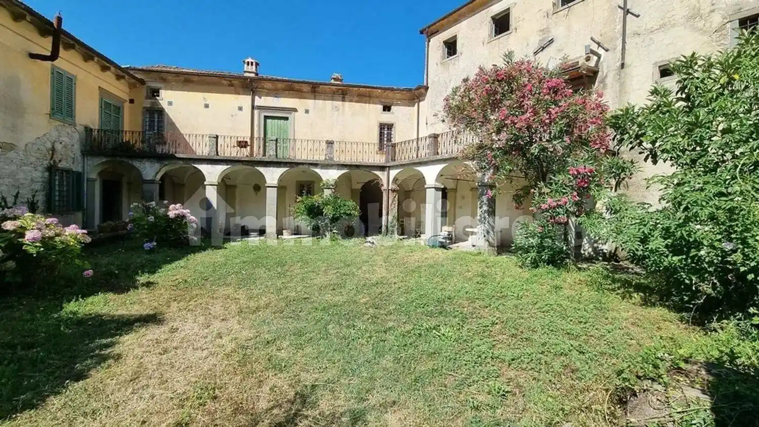 Villa in vendita a Casola in Lunigiana