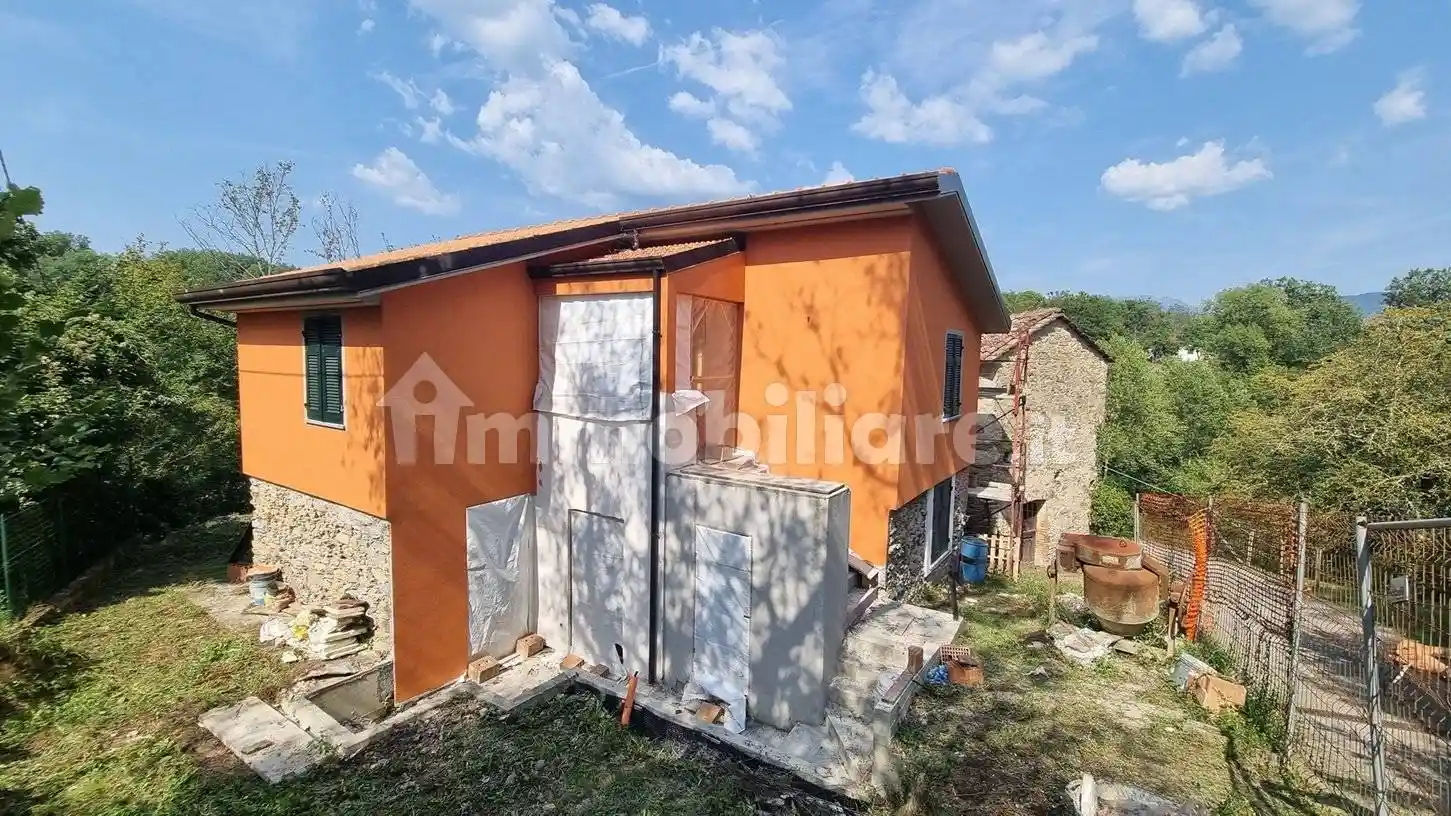 Villa in vendita a Villafranca in Lunigiana