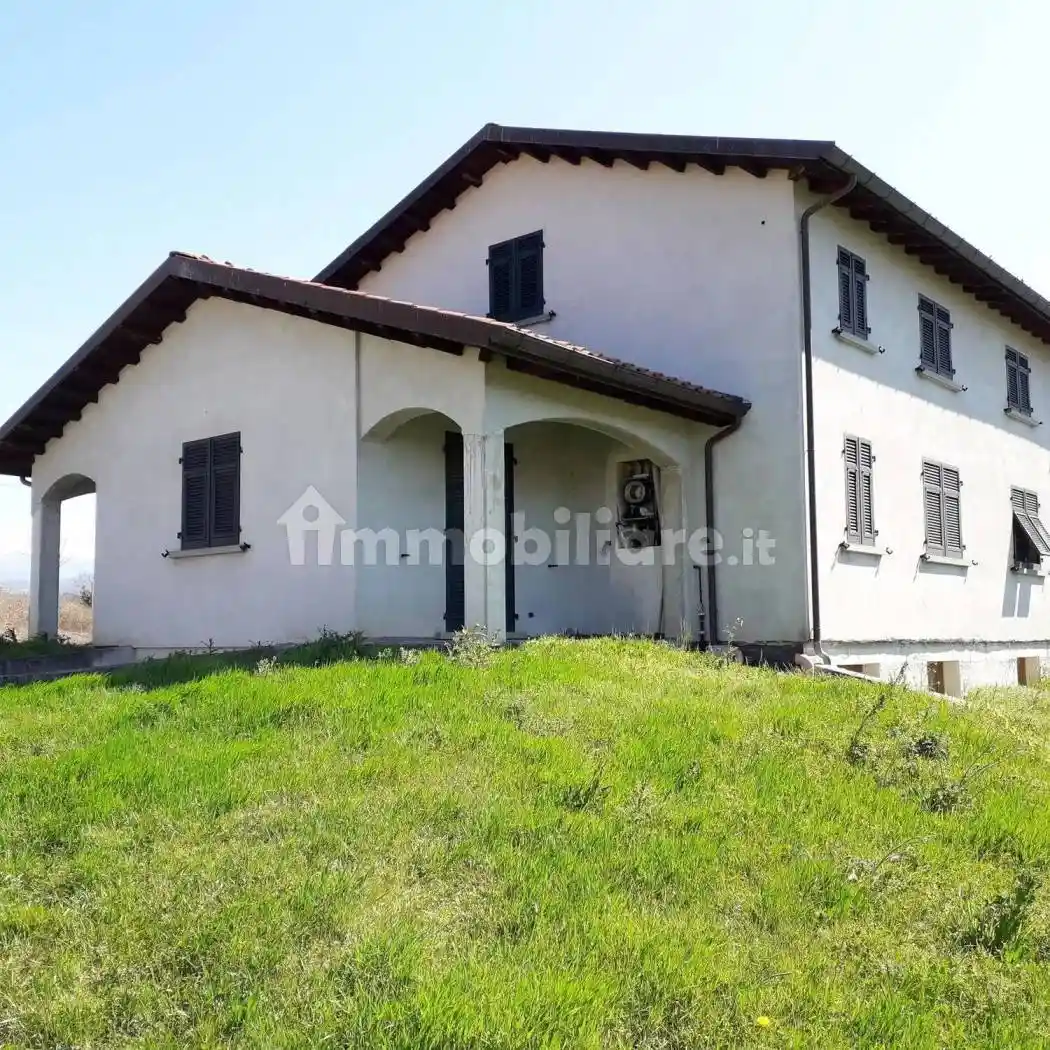 Villa in vendita a Aulla