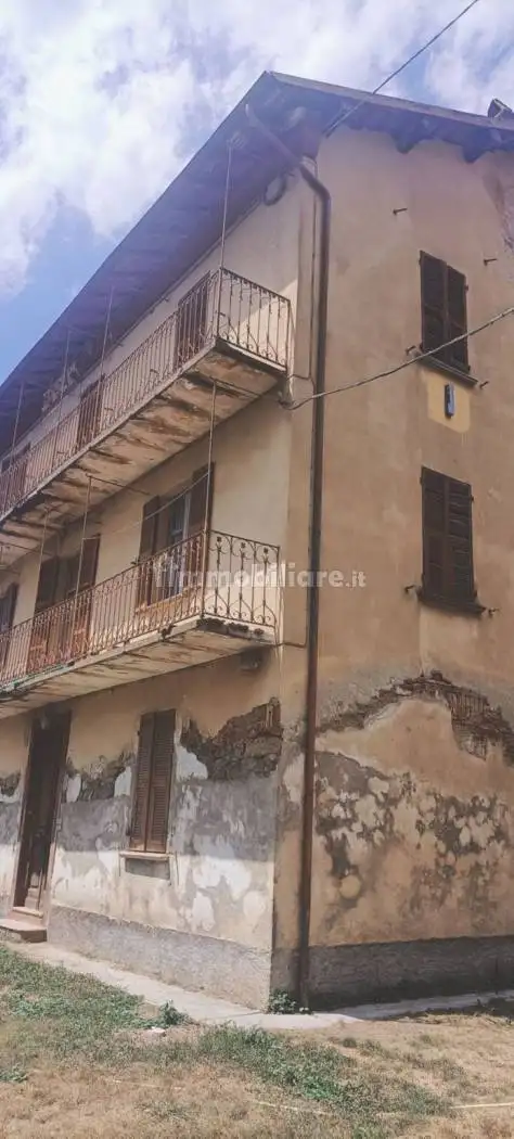 Villa in vendita a Sale delle Langhe