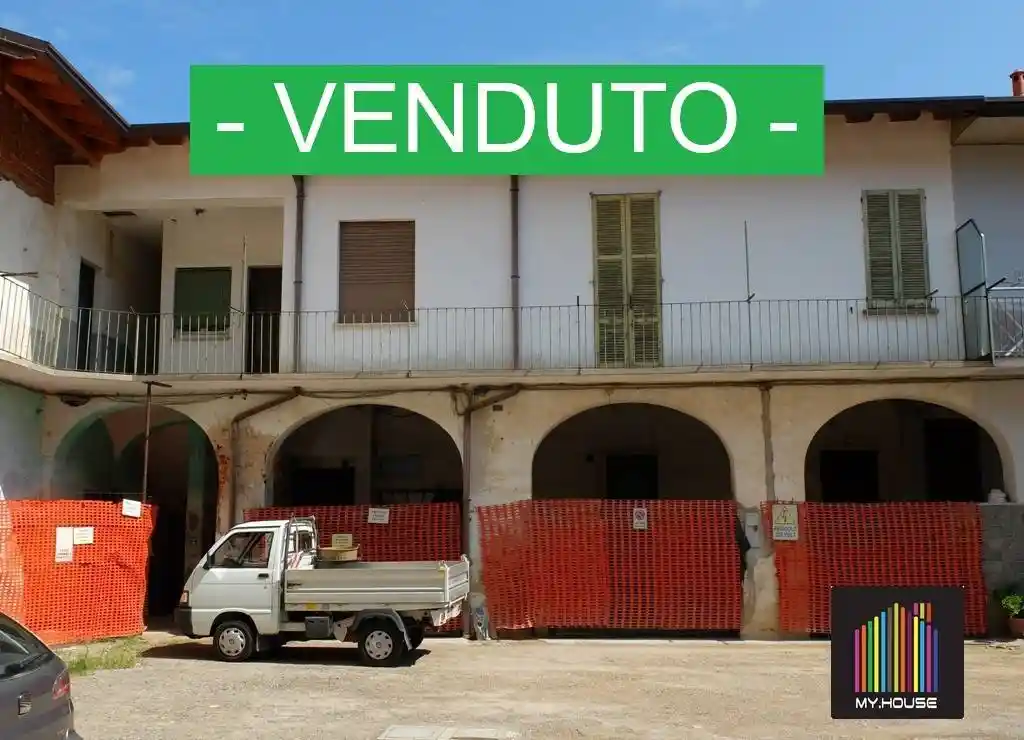 Rustico - Casale in vendita a Oggiona con Santo Stefano