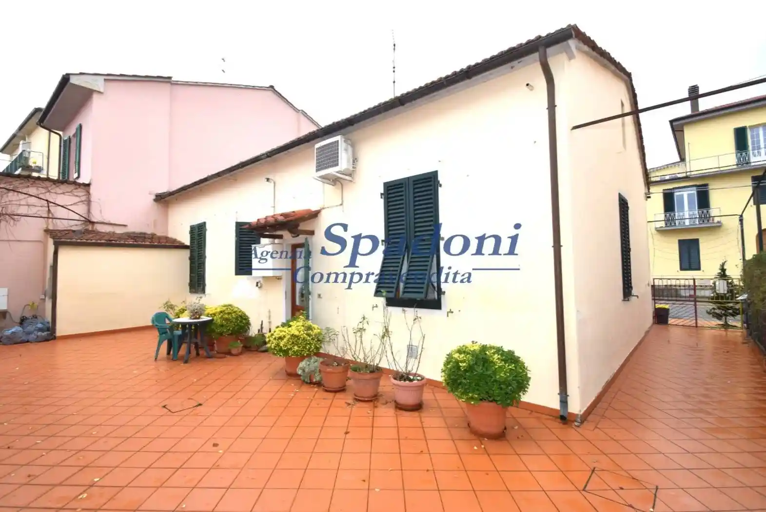 Villa in vendita a Montecatini-Terme