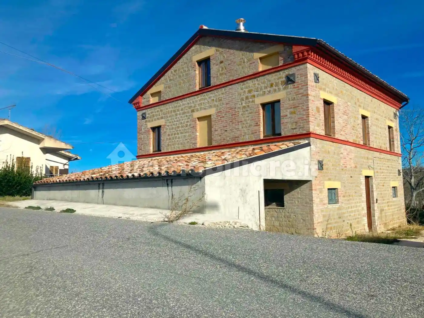 Rustico - Casale in vendita a San Ginesio