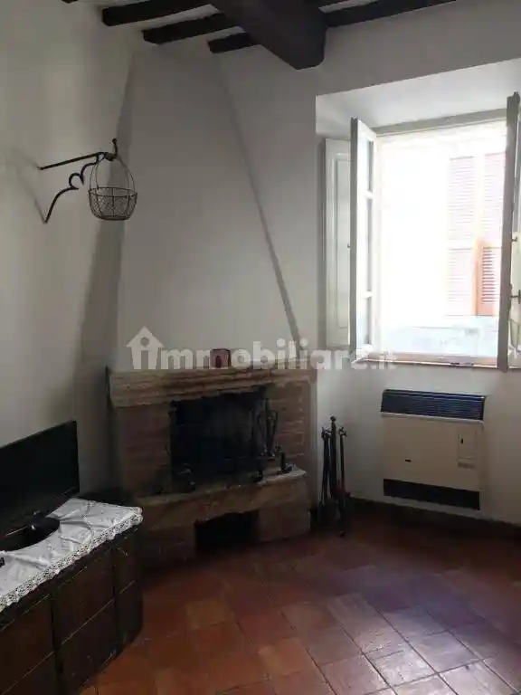Appartamento in vendita a Pitigliano