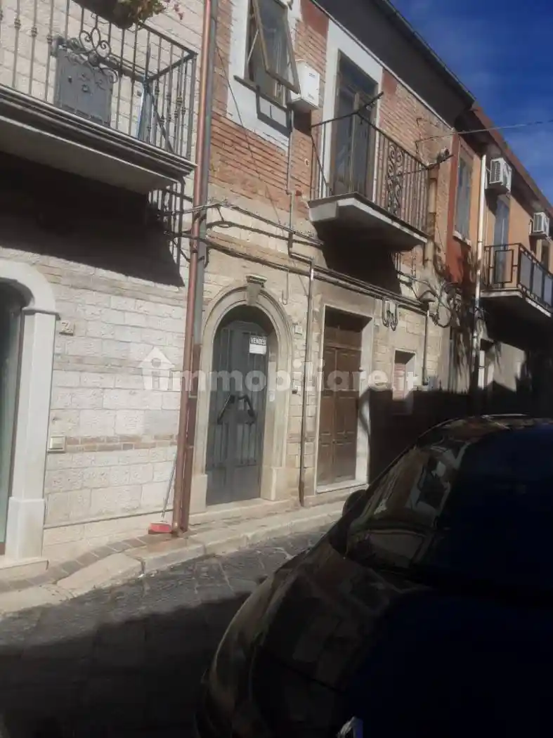 Appartamento in vendita a Lacedonia