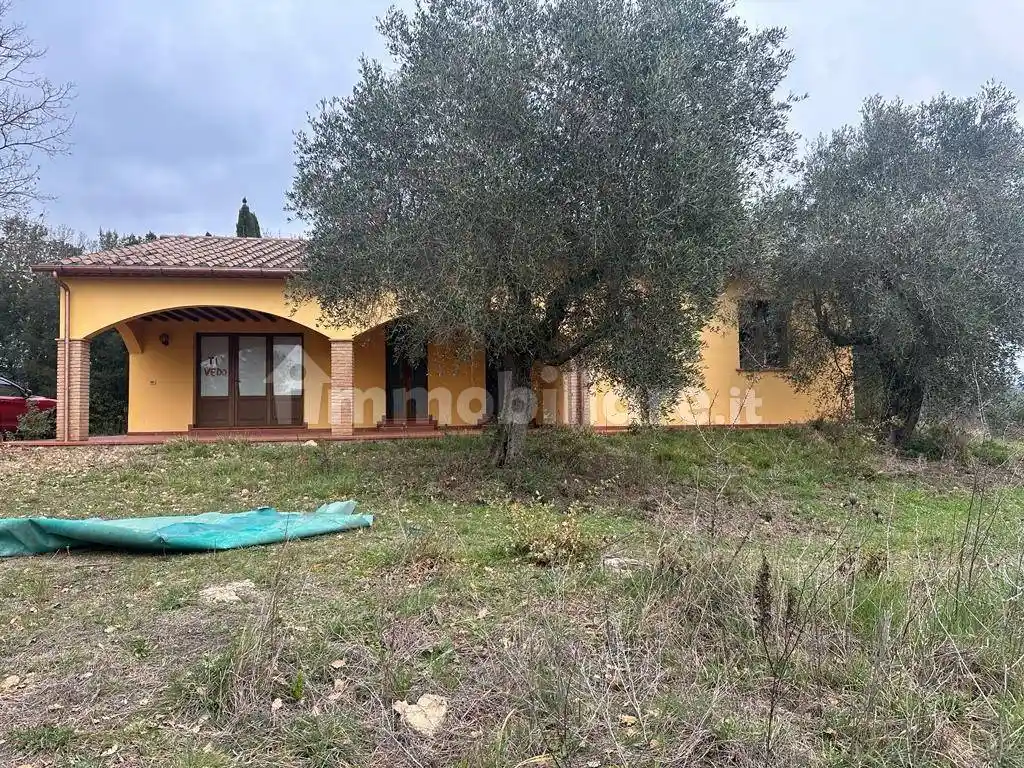 Villa in vendita a Monteverdi Marittimo
