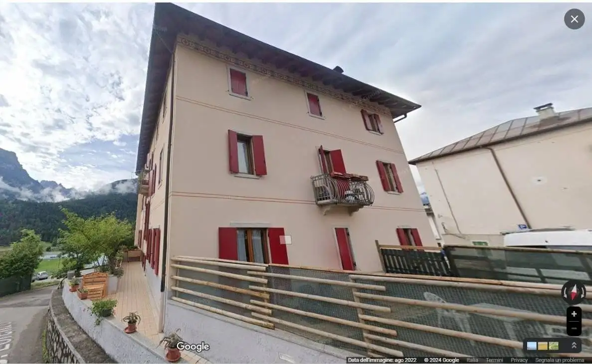 Trilocale via piazza San Vigilio 6, Centro, Domegge di Cadore - foto 2