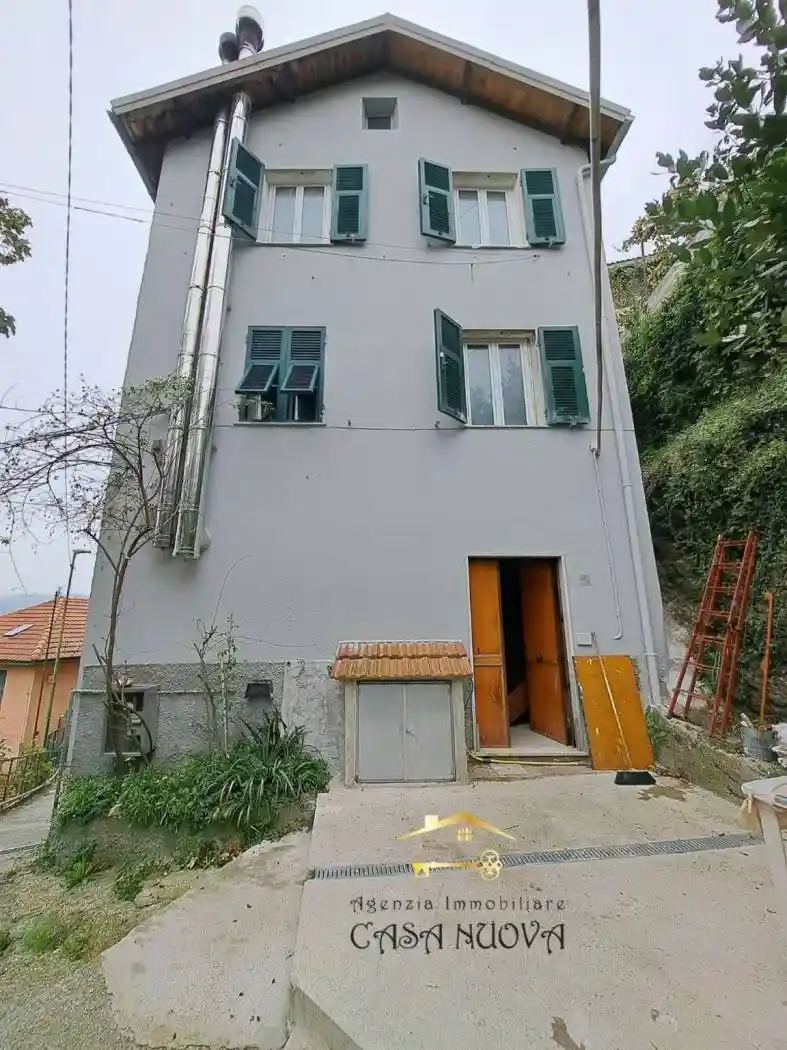 Villa in vendita a Davagna