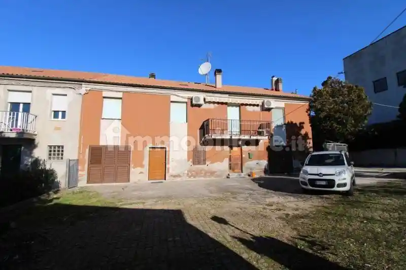 Rustico - Casale in vendita a San Marcello