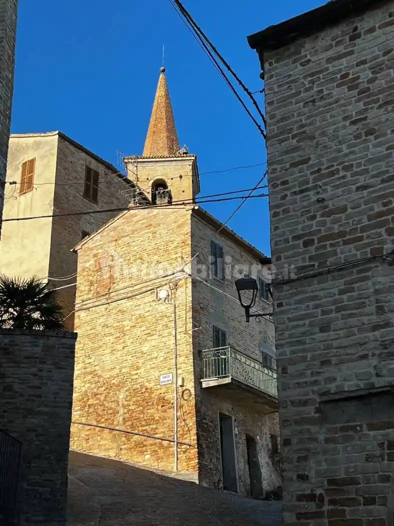 Casa indipendente in vendita a Montalto delle Marche