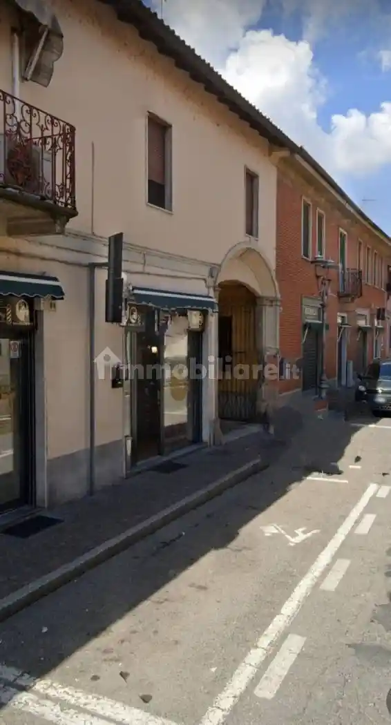 Appartamento in vendita a Lacchiarella