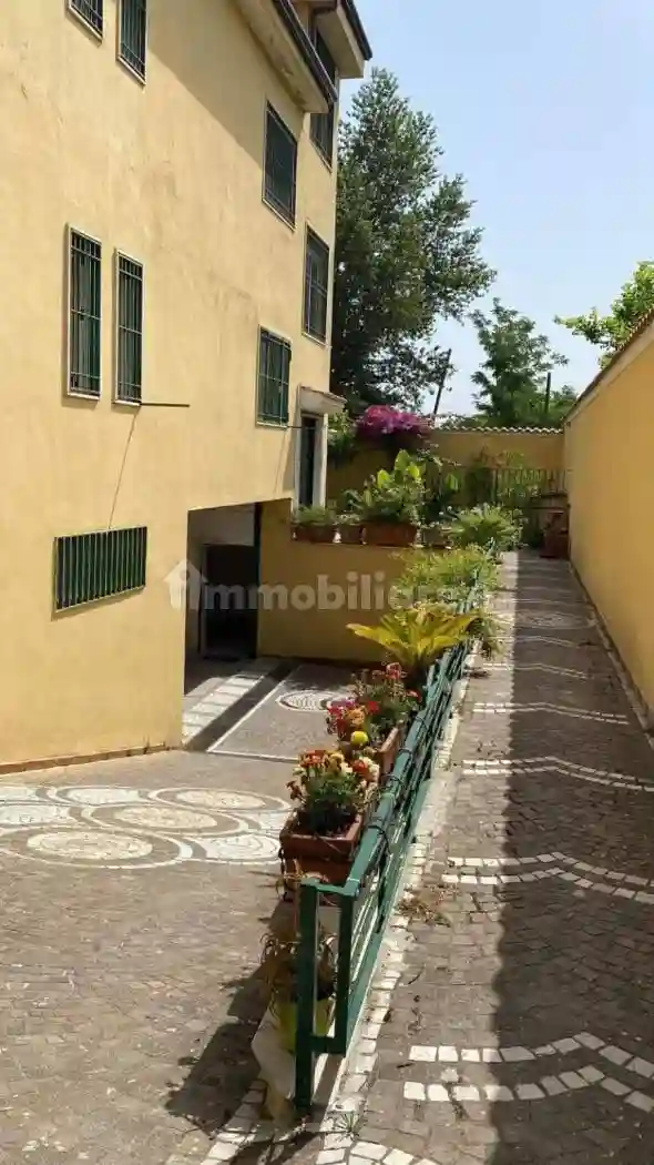 Trilocale via Oasi Sacro Cuore 154, Giardini - Oasi Sacro Cuore, Giugliano in Campania - foto 4