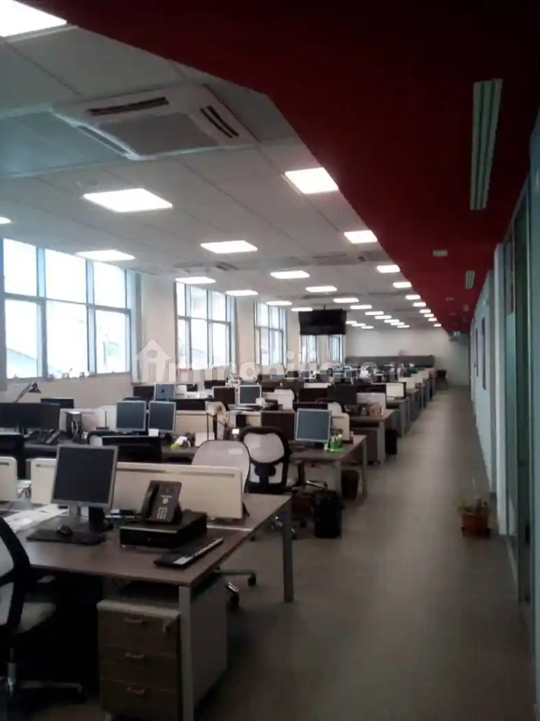 Palazzo - Edificio in Affitto - foto 5