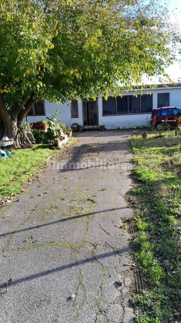 Villa in vendita a Giugliano in Campania