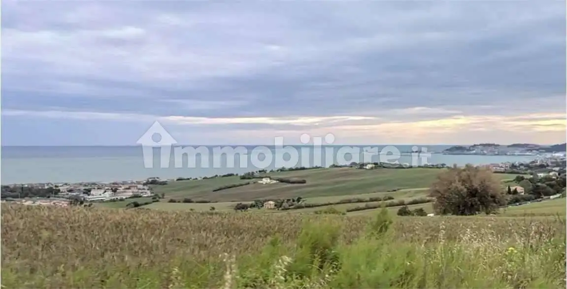 Villa in asta a Ancona