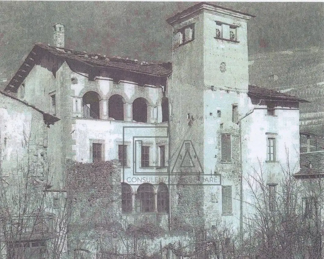 Palazzo - Edificio in vendita a Chiuro