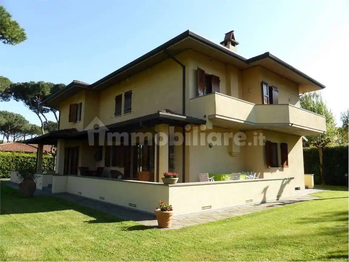 Villa in vendita a Forte dei Marmi