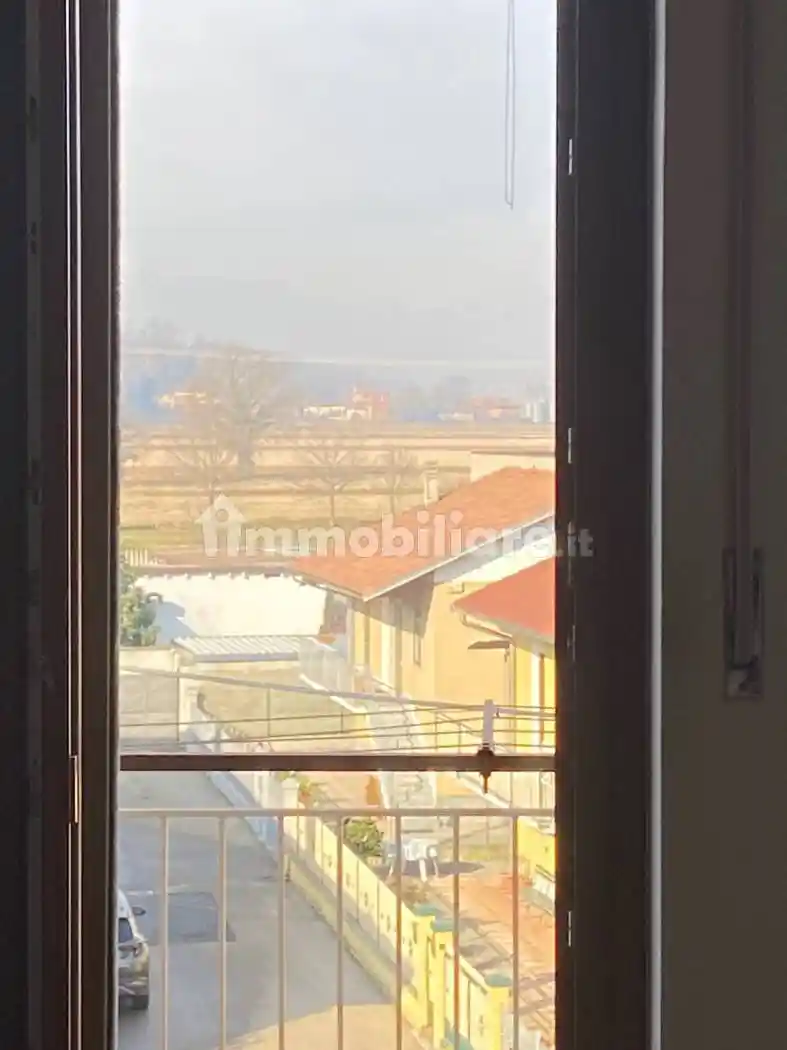 Trilocale via Vincenzo Buronzo 5, Centro, Carisio - foto 4