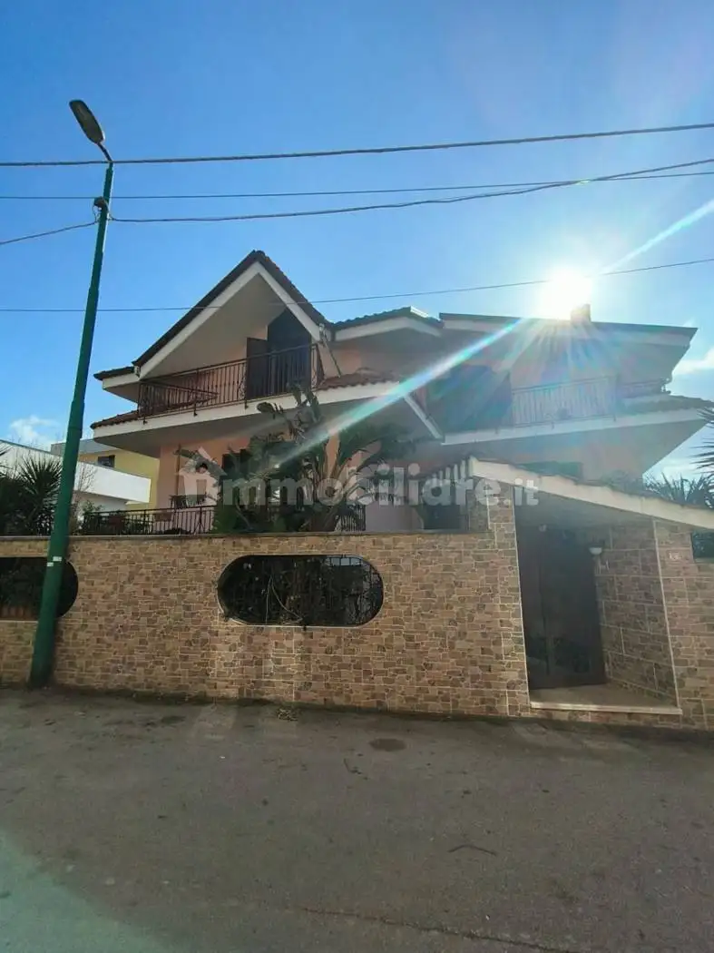 Villa in vendita a Sperone