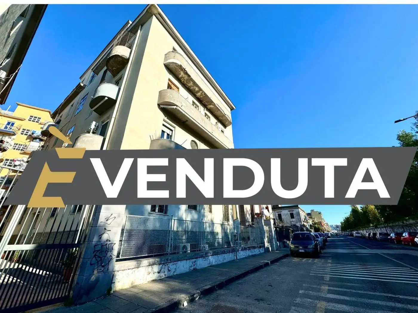 Appartamento in vendita a Napoli