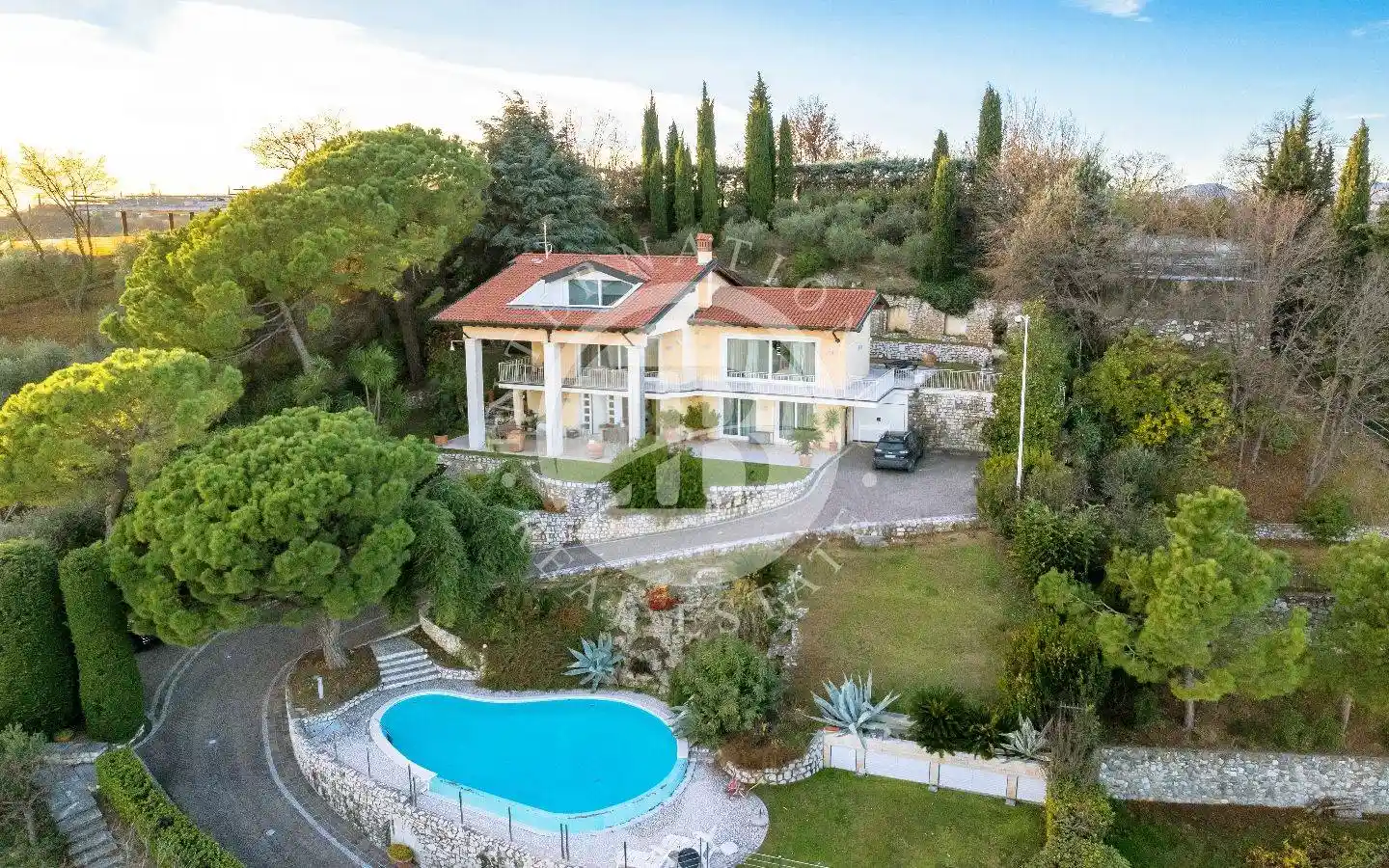Villa in vendita a Padenghe sul Garda