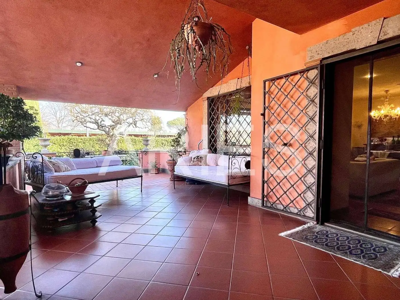 Villa bifamiliare in vendita a Roma