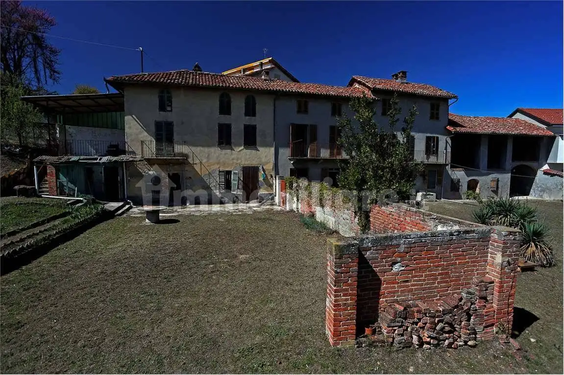 Rustico - Casale in vendita a Montechiaro d'Asti