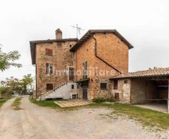 Rustico - Casale in vendita a Serramazzoni