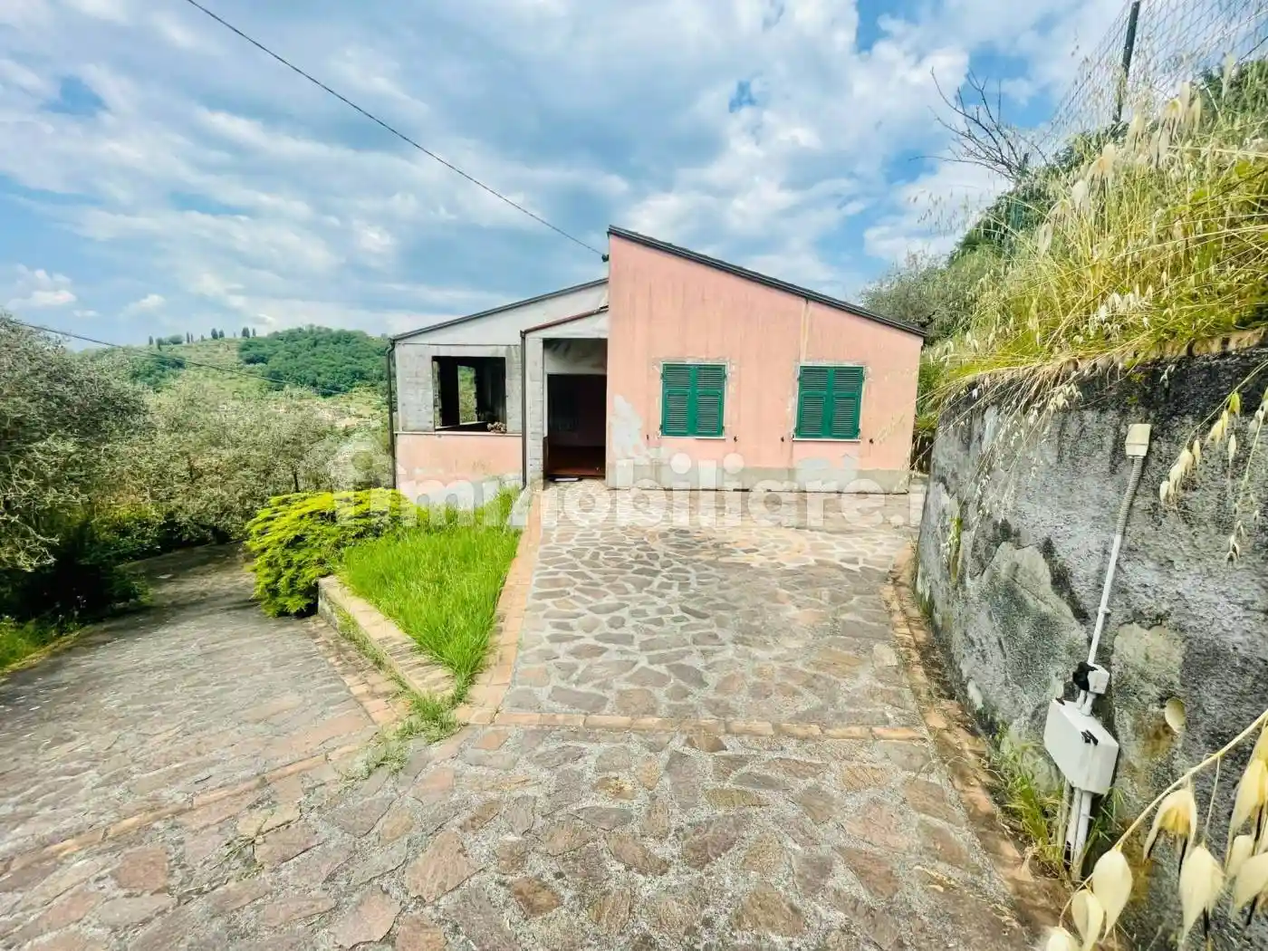 Villa in vendita a Sarzana