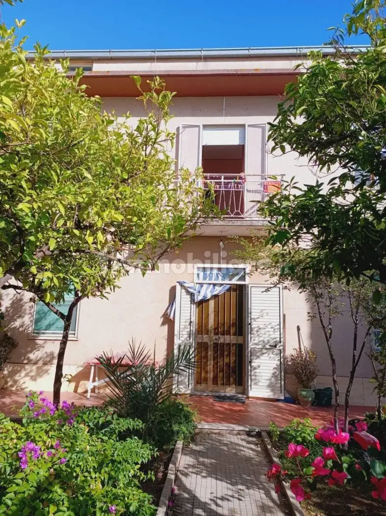 Villa unifamiliare via Giuseppe Verdi 11, Escalaplano - foto 4