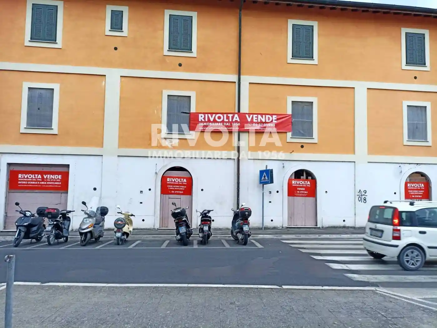 Palazzo - Edificio in vendita a Orbetello