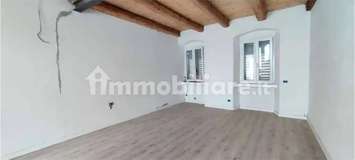 Casa indipendente in vendita a Ala