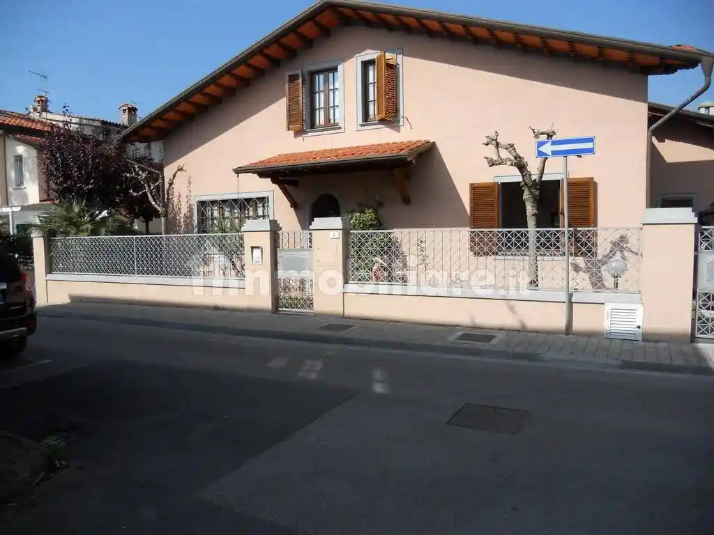 Villa in affitto a Forte dei Marmi