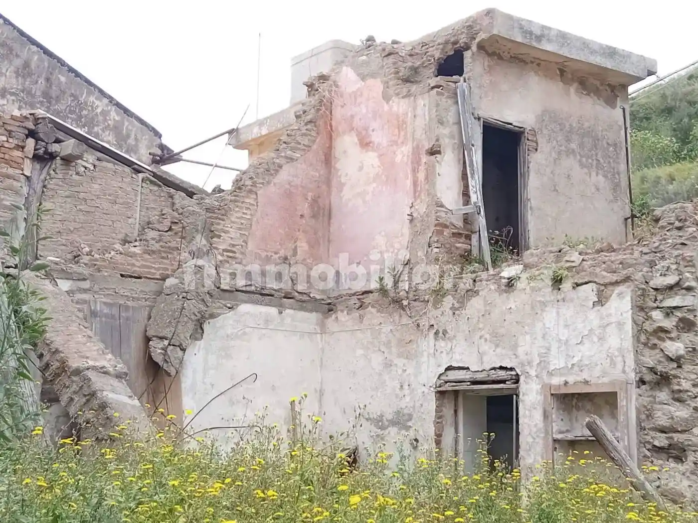 Casa indipendente in vendita a Messina