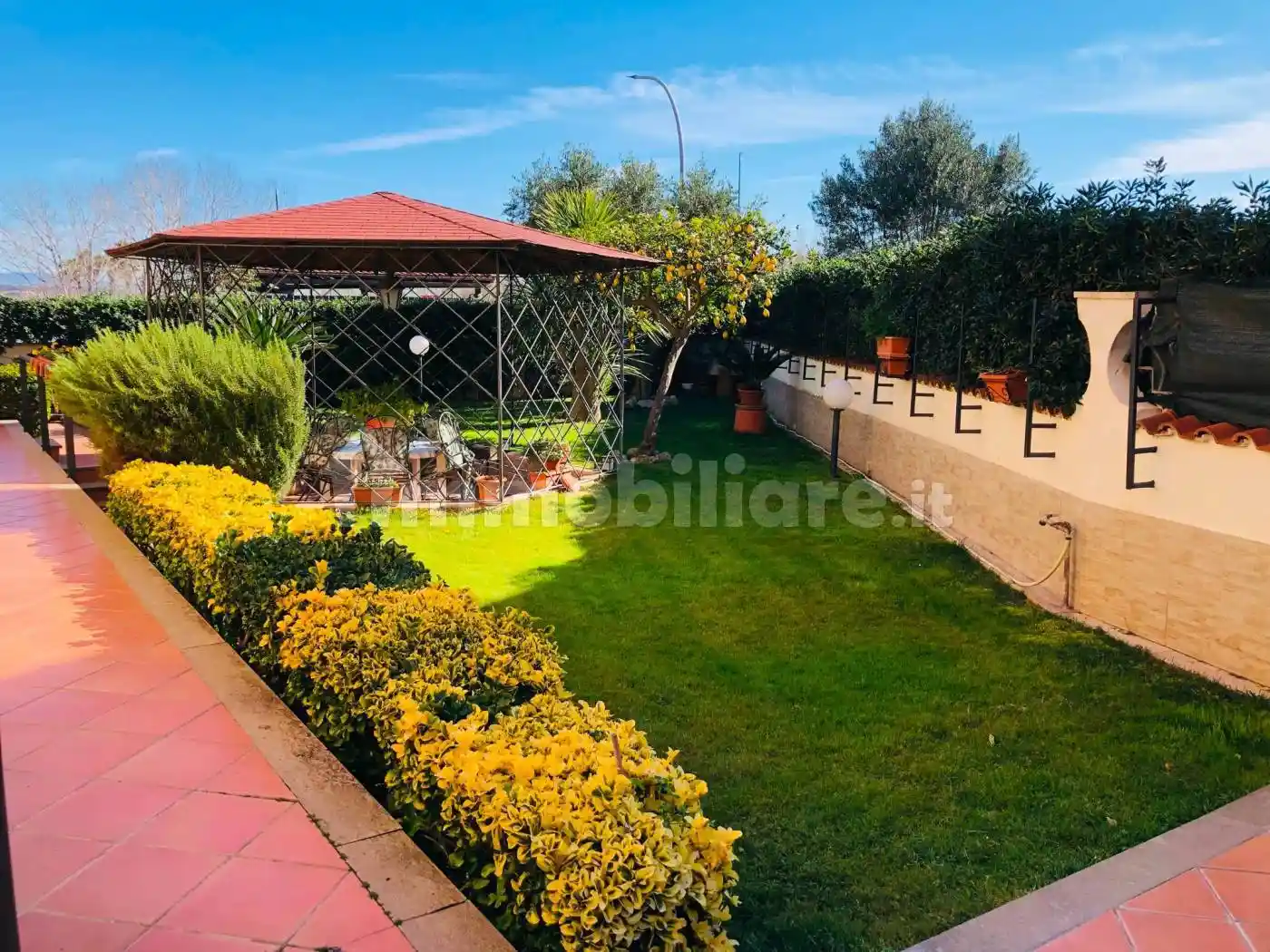 Villa in vendita a Pomezia