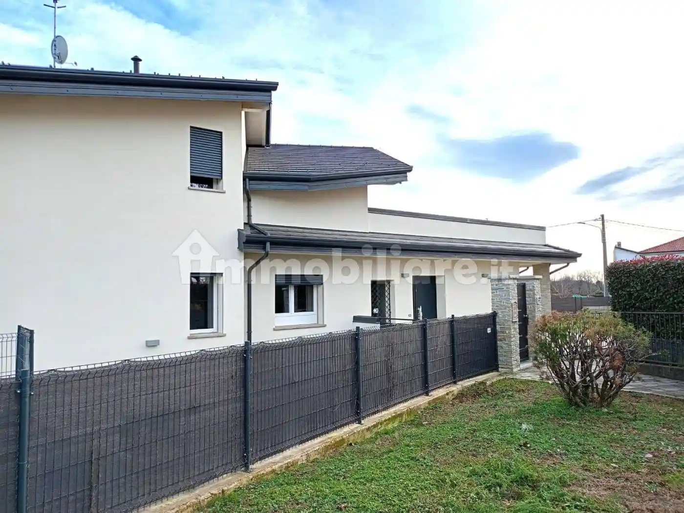 Villa in vendita a Binago